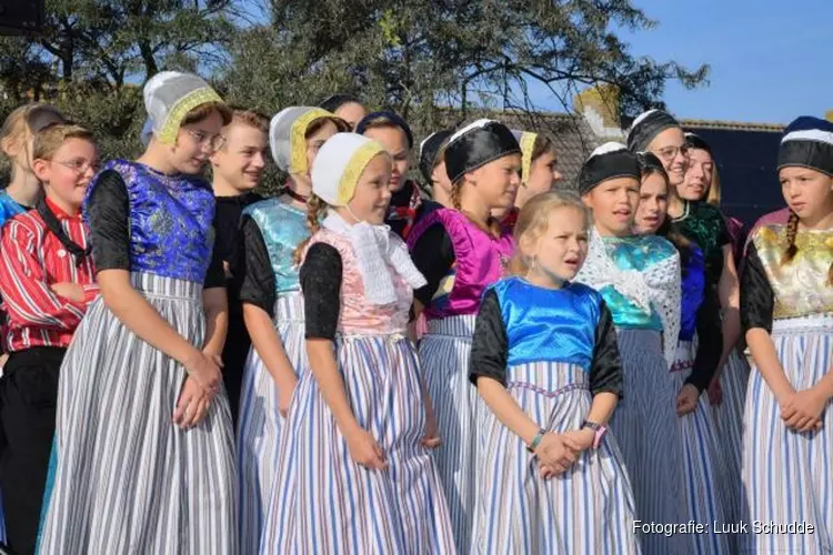 Rondje Eiland Urk officieel in gebruik