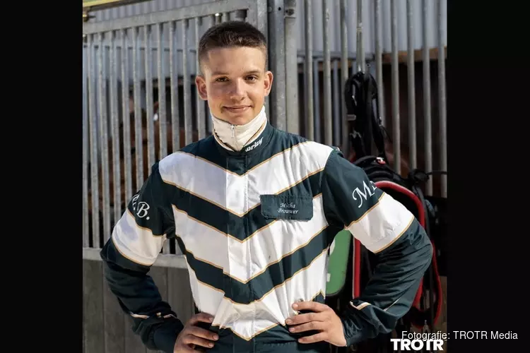 Micha Brouwer verslaat grote broer Danny in Super Trot Cup
