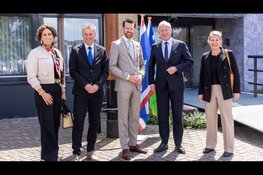 Commissaris van de Koning brengt ambtsbezoek aan Urk